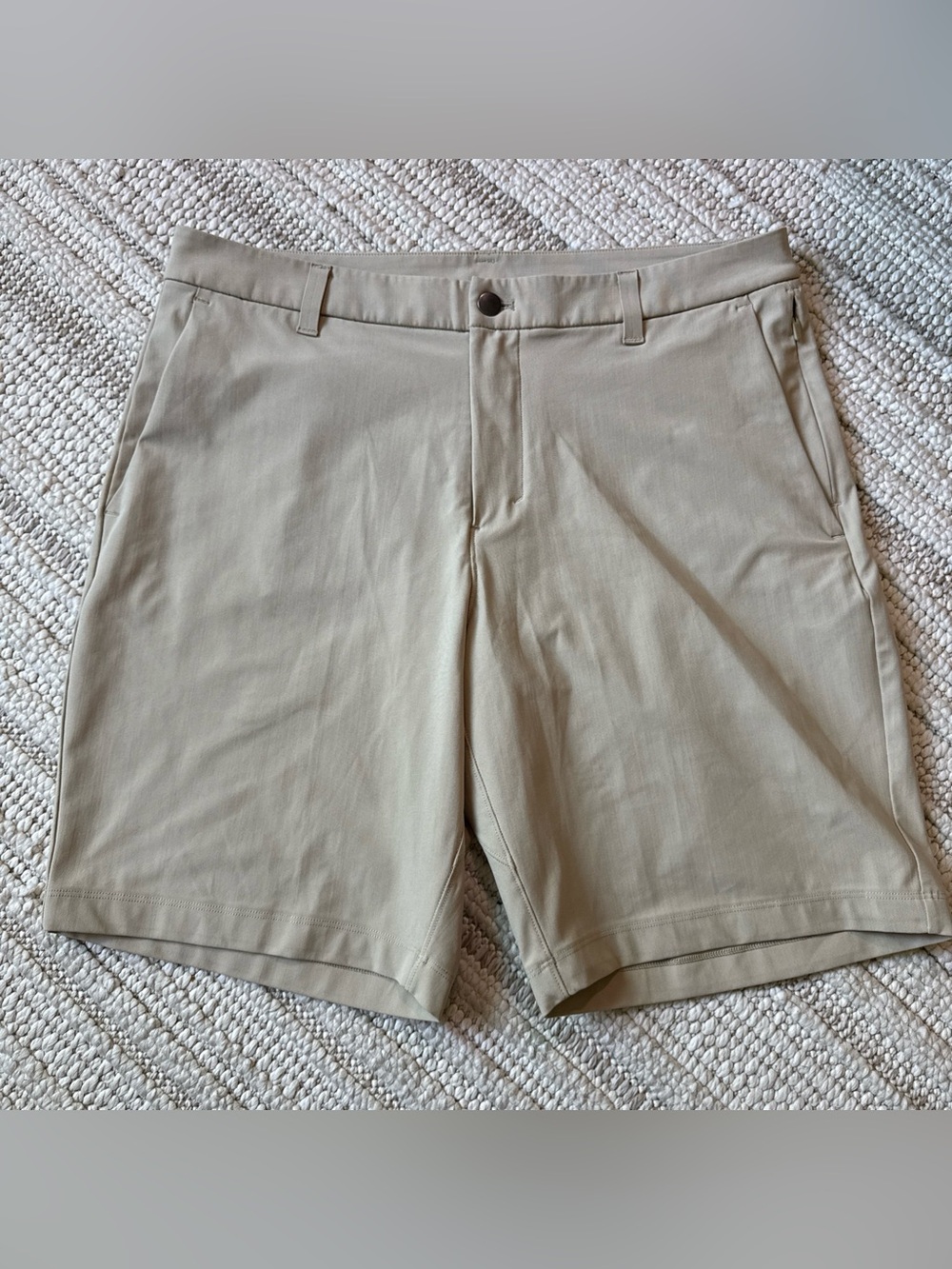 Lululemon Commission Performance Short Classic 9” Khaki Men’s Size 34